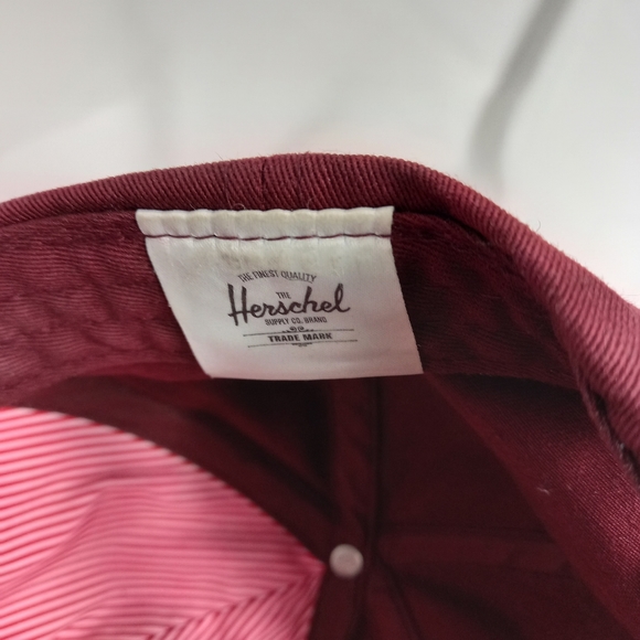 HERSCHEL SUPPLY snap back burgundy hat - Picture 5 of 5